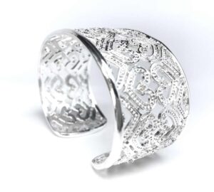 Bracelet argent épais femmes incrusté petit coeur